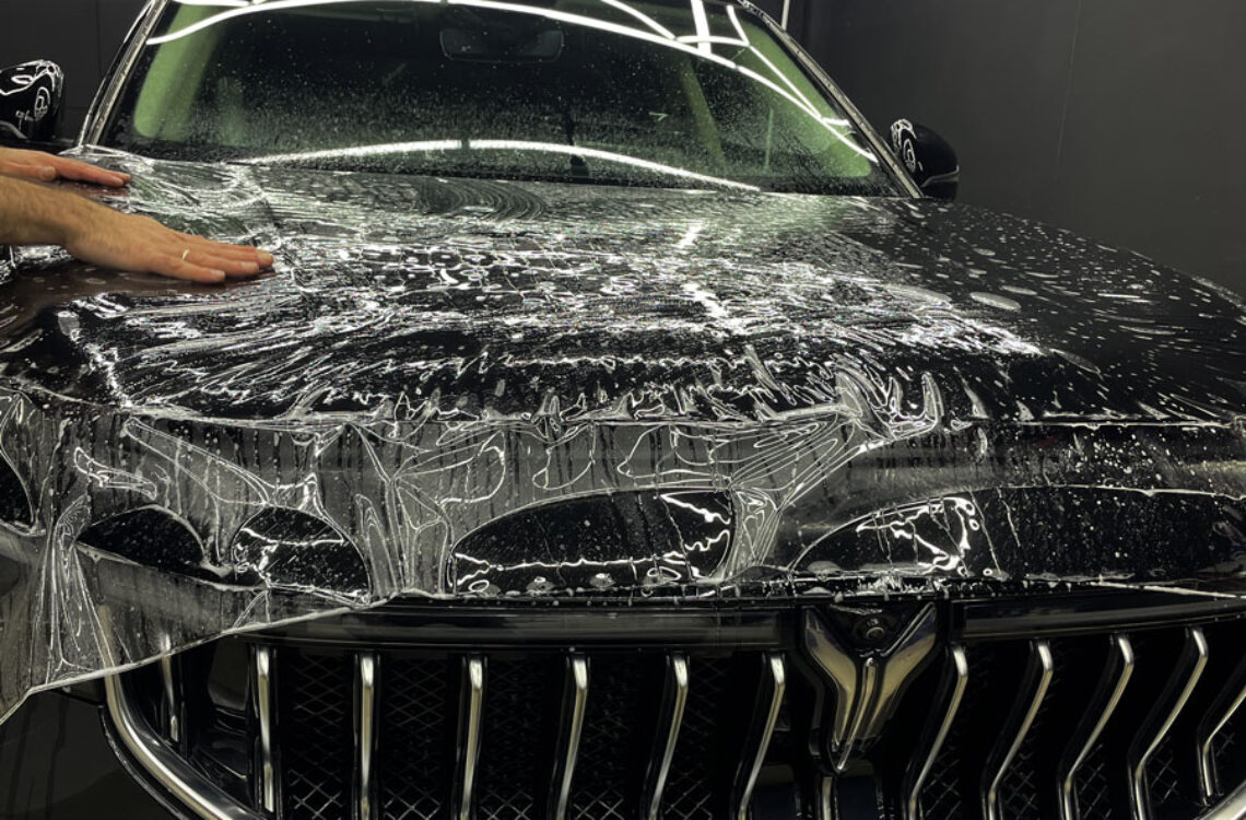 Оклейка полиуретановой пленкой в Москве